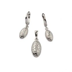 Silver rhodium plated petal pendant in oval W 1853