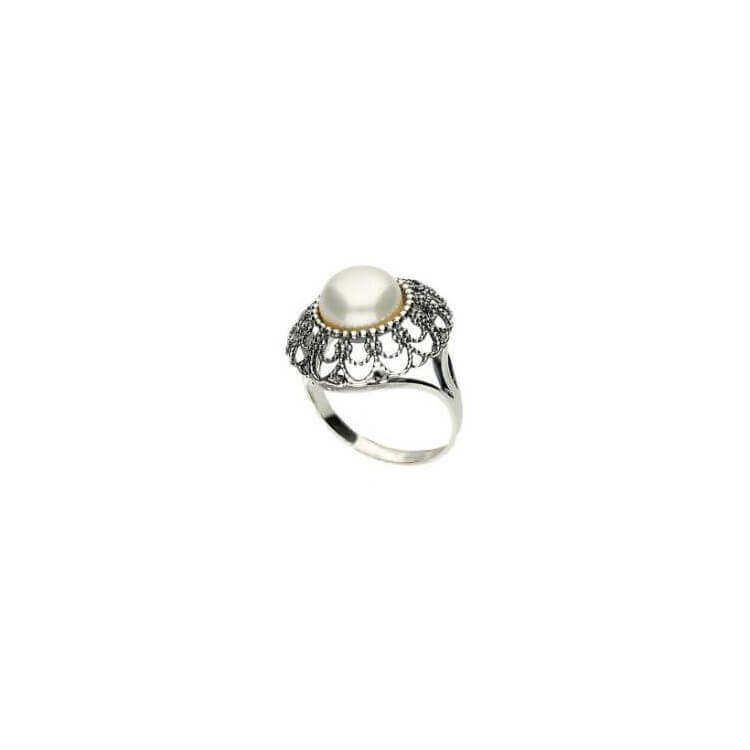 Srebrny oksydowany pierścionek z perłą PK 1726