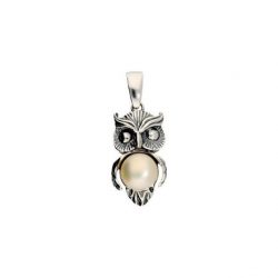 Silver pendant with a white pearl OWL W 1241