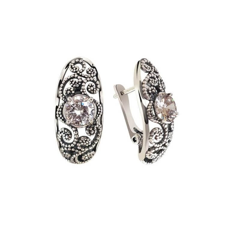 Silver earrings with K3 2068 zircons
